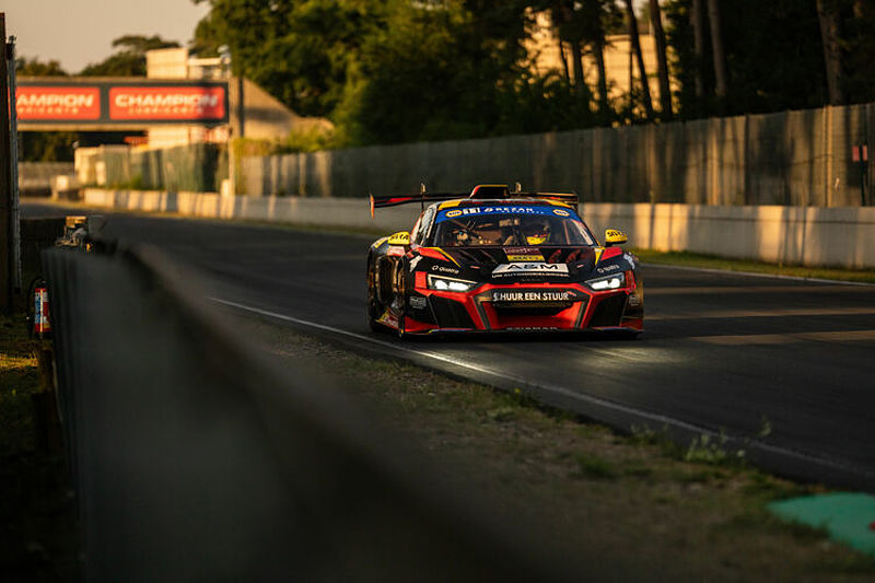 Erster 24-Stunden-Sieg für Audi R8 LMS GT2