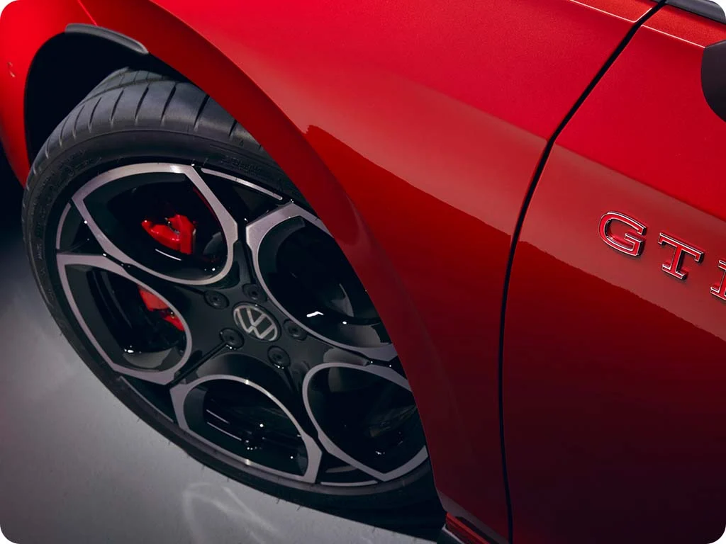 VW Golf GTI Detailfoto 4 1024x768